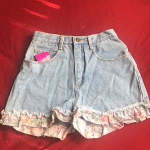 Vintage highwaisted shorts